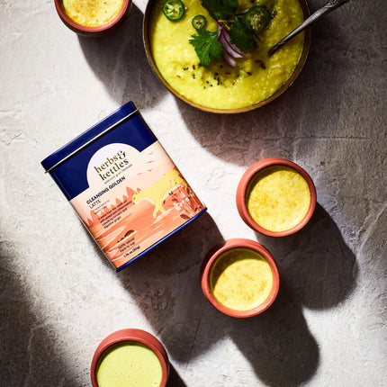 Cleansing Golden Latte tea