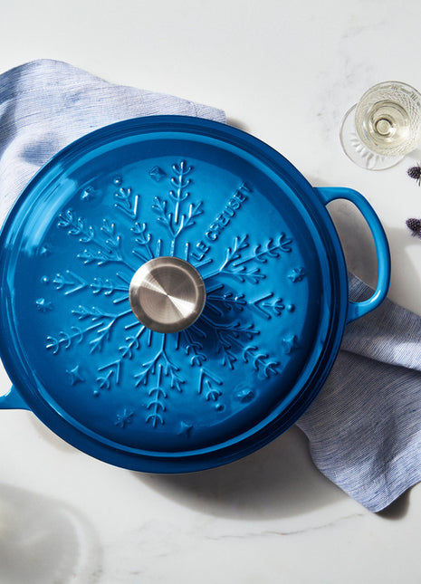 Noel Signature Braiser w/ Lid 2.25 Qt Snowflake Embossed