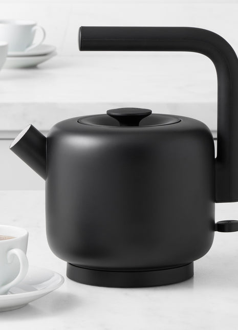 Clyde Electric Tea Kettle Matte Black