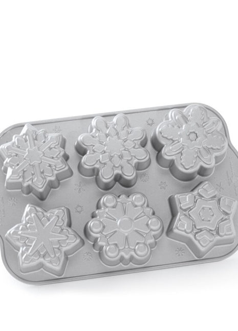 Holiday Bundt Pan Frozen Snowflake Cakelet